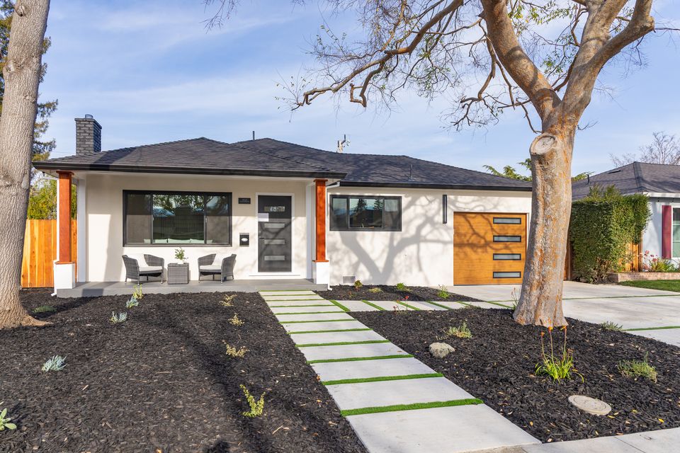 Redwood City remodel: Finished front exterior and new landscaping